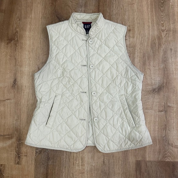 GAP | Women's Quilted Ivory Button Front Vest - Picture 1 of 4
